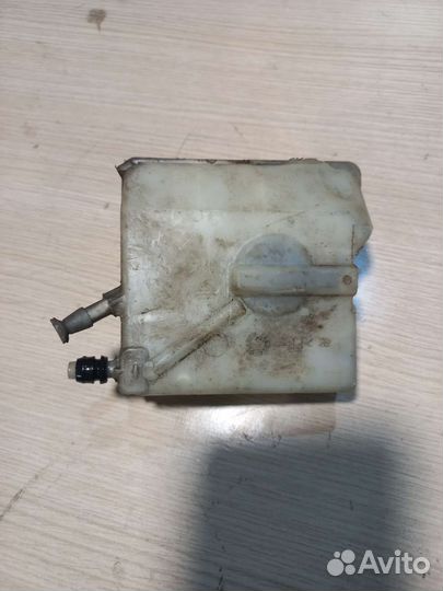 Бачок тормозной жидкости Citroen Picasso Xsara