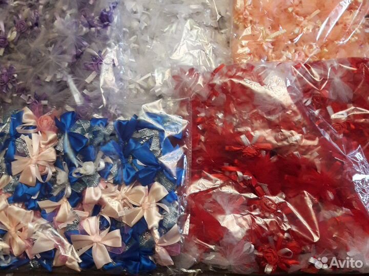 Бутаньерки для гостей