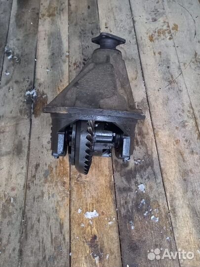 Редуктор тяговый на Газель Бизнес под ремонт