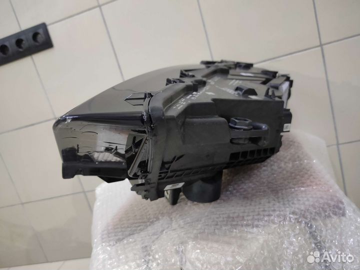 Фара правая лазерная Audi Q7