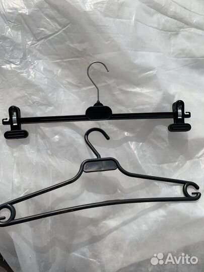 Вешалки два вида