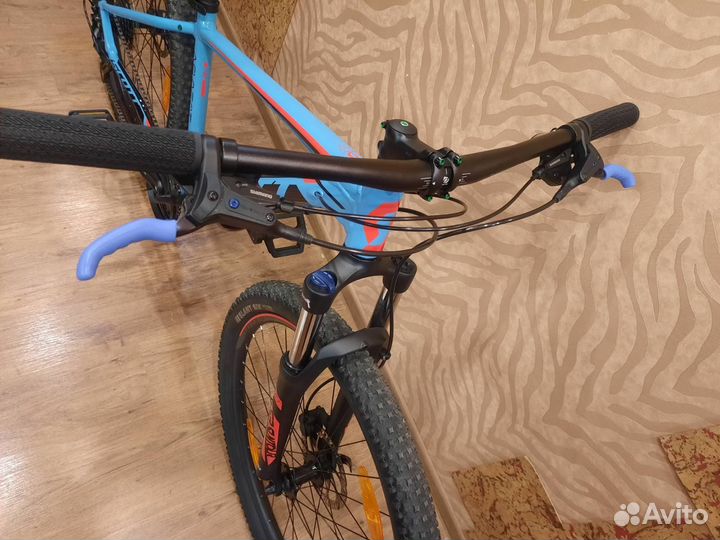 Горный велосипед Scott