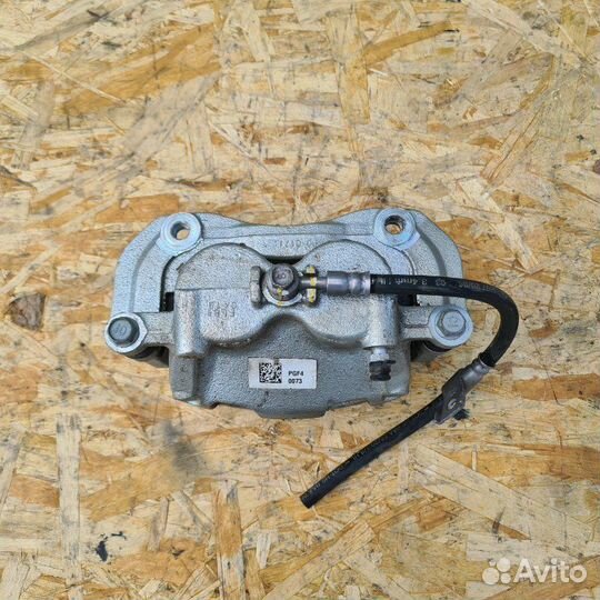 Суппорт тормозной передний правый Kia Mohave 2