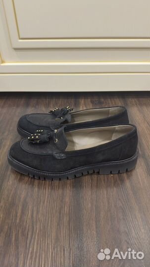 Лоферы женские