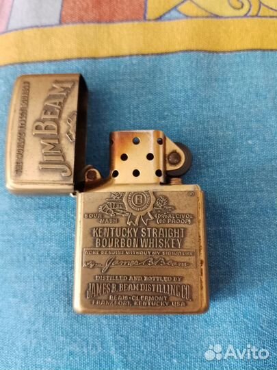 Зажигалка бензиновая