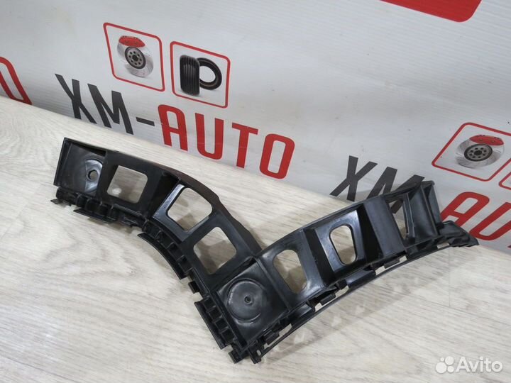 Кронштейн бампера задний правый Volkswagen Tiguan