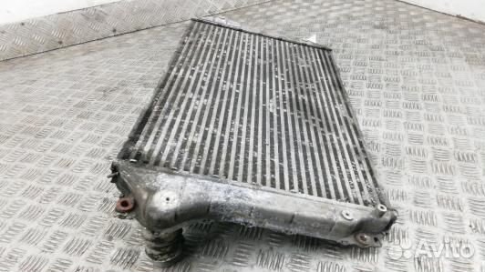 Радиатор интеркуллера toyota avensis T25 (72P07KC0