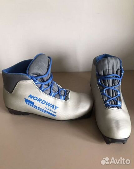 Лыжные ботинки