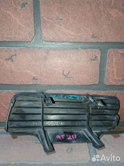 Заглушка бампера toyota corona premio AT211 FR/RH