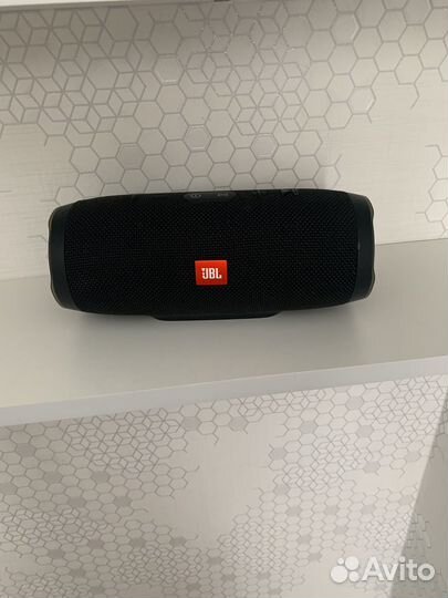 Колонка jbl charge 3