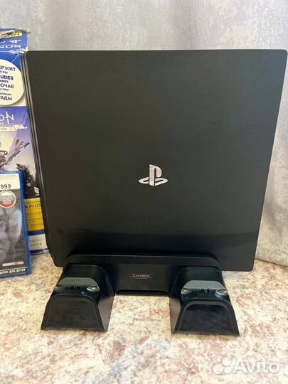 Sony playstation 4 PS4 pro 1tb