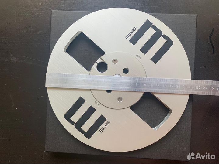 Катушка Maxell 22см