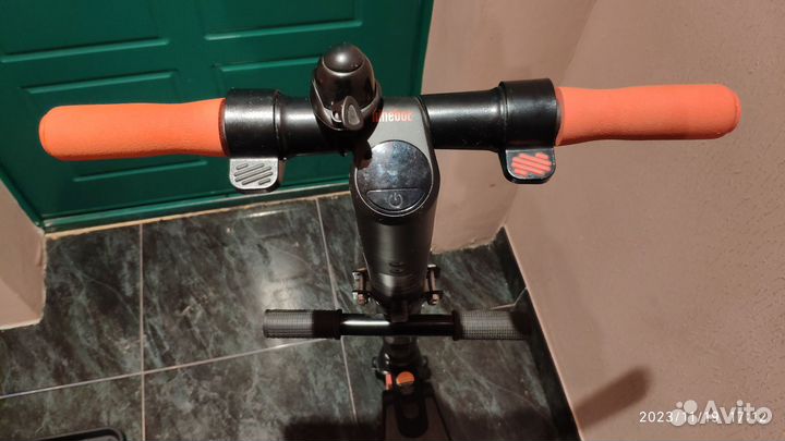 Электросамокат Ninebot KickScooter ES1L