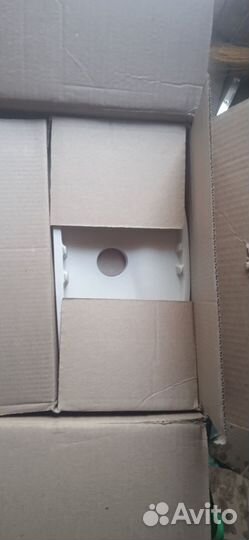 Унитаз с бачком новый