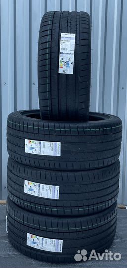 Michelin Pilot Sport 4 S 285/40 R22 110Y
