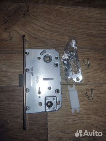 Замок дверной врезной защелка