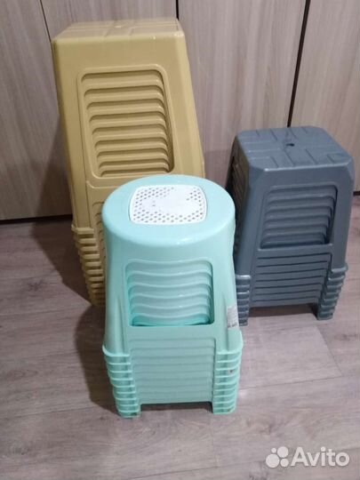 Стул-табурет пластиковый