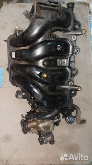 Впускной коллектор с дроселем Mazda 3 BK 1.6