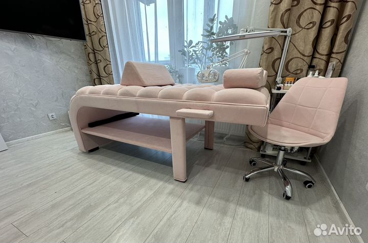 Кушетка для наращивания ресниц