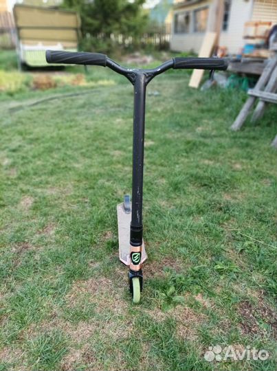 Самокат трюковой чёрно-коричневый MF1.8+ Oxelo