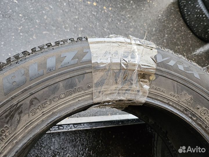 Bridgestone Blizzak VRX 215/60 R16 95S