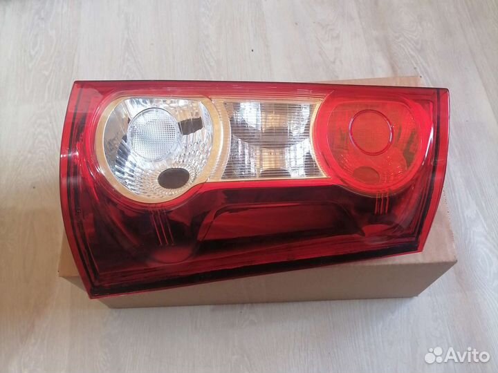Фонари задние на Ларгус