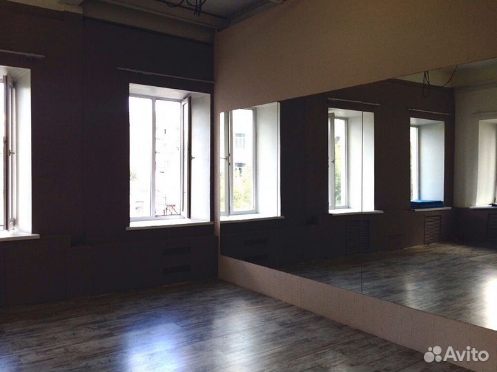 Аренда танцевального зала 1 минута от метро