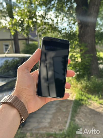 iPhone X, 256 ГБ