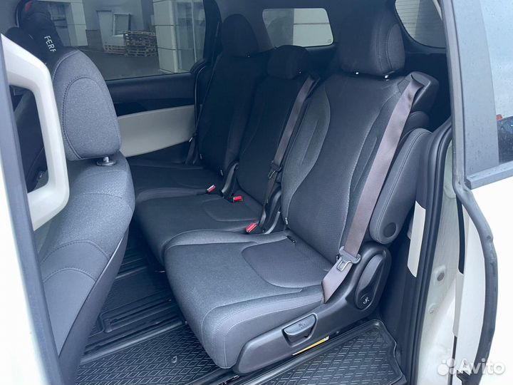 Kia Carnival 2.2 AT, 2021, 98 714 км