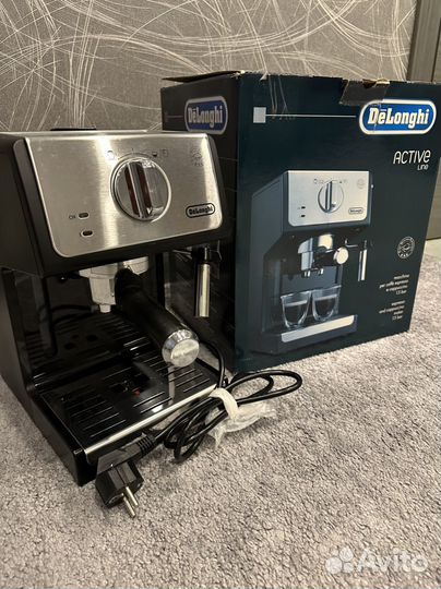 Кофеварка рожковая delonghi