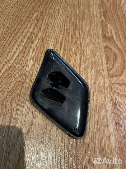 Заглушка форсунки омывателя фар Volvo XC90