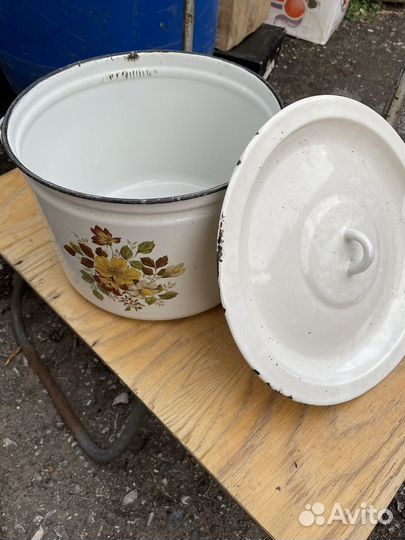 Кастрюля эмалированная