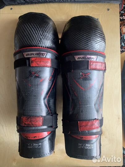 Щитки хоккейные 14