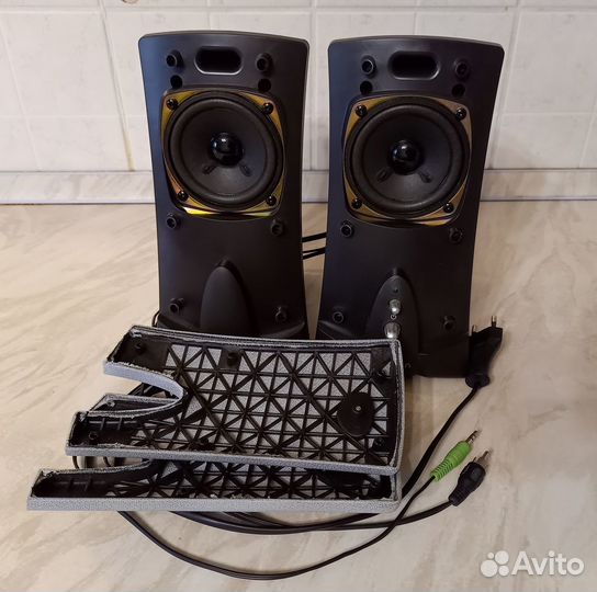 Колонки компьютерные Genius SP-Q10