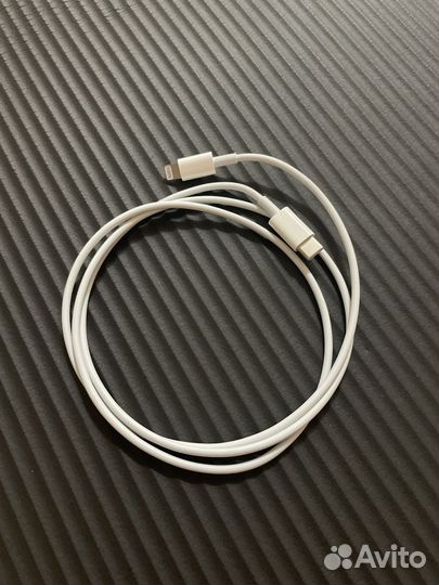 Зарядное устройство на iPhone