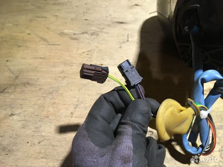 Зеркало левое Пежо 308-408