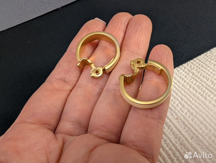 Monet. Клипсы колечки с эмалью винтажные