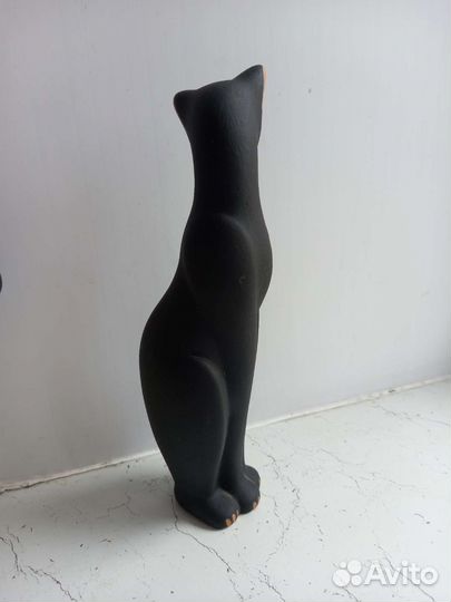 Статуэтка Кошка