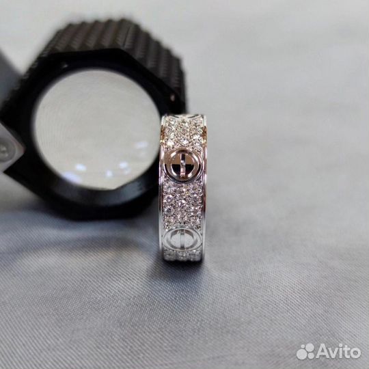 Кольцо Cartier Love, белое золото 0,61ct