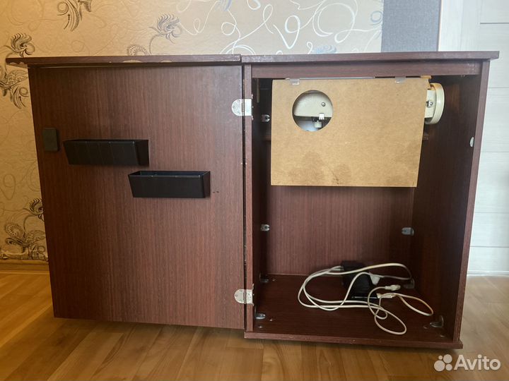 Швейная машина чайка 142м