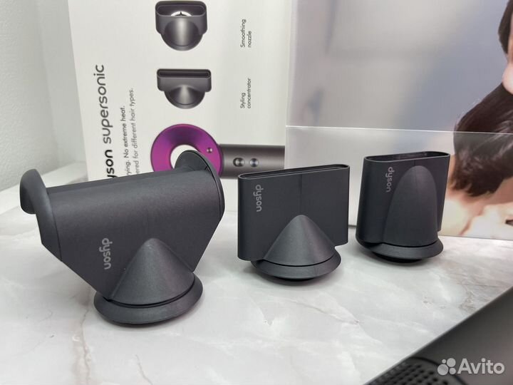 Фен Dyson supersonic новый