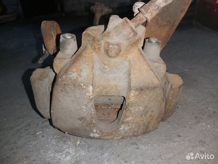 Суппорт тормозной Ford Focus 2 1.6 2006-2011