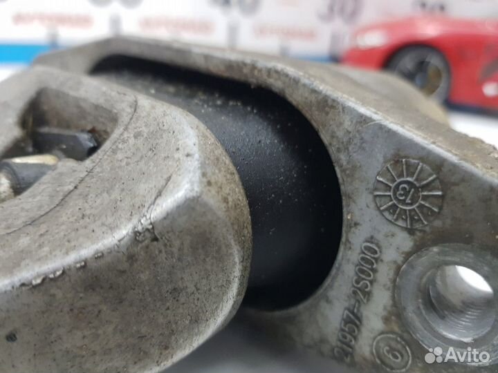 Опора двигателя задняя