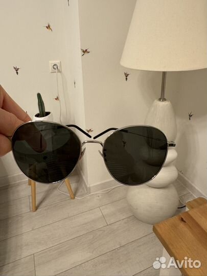 Солнцезащитные очки saint laurent