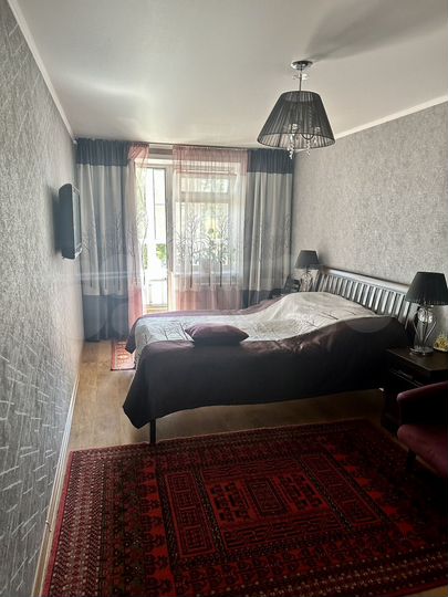 2-к. квартира, 69,8 м², 4/10 эт.