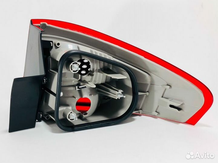 Фонарь левый задний в крыло Ford Mondeo 4