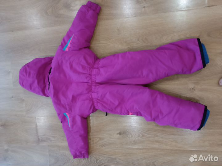 Зимний комбинезон для девочки