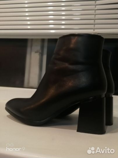 Ботинки женские