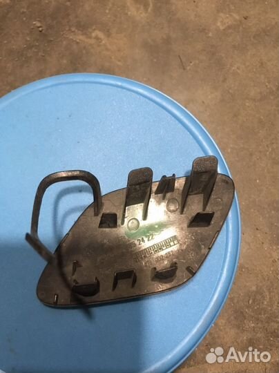 Заглушка крюка перед Mercedes-Benz E-clas W212 AMG