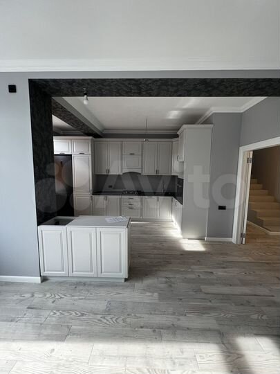 4-к. квартира, 120 м², 9/11 эт.